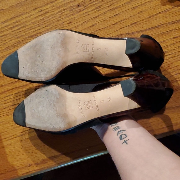 Prevata Womens Italian Heels Faux Tortoise Shell Pointed Toe Leather Sole 6 AA - Picture 8 of 14